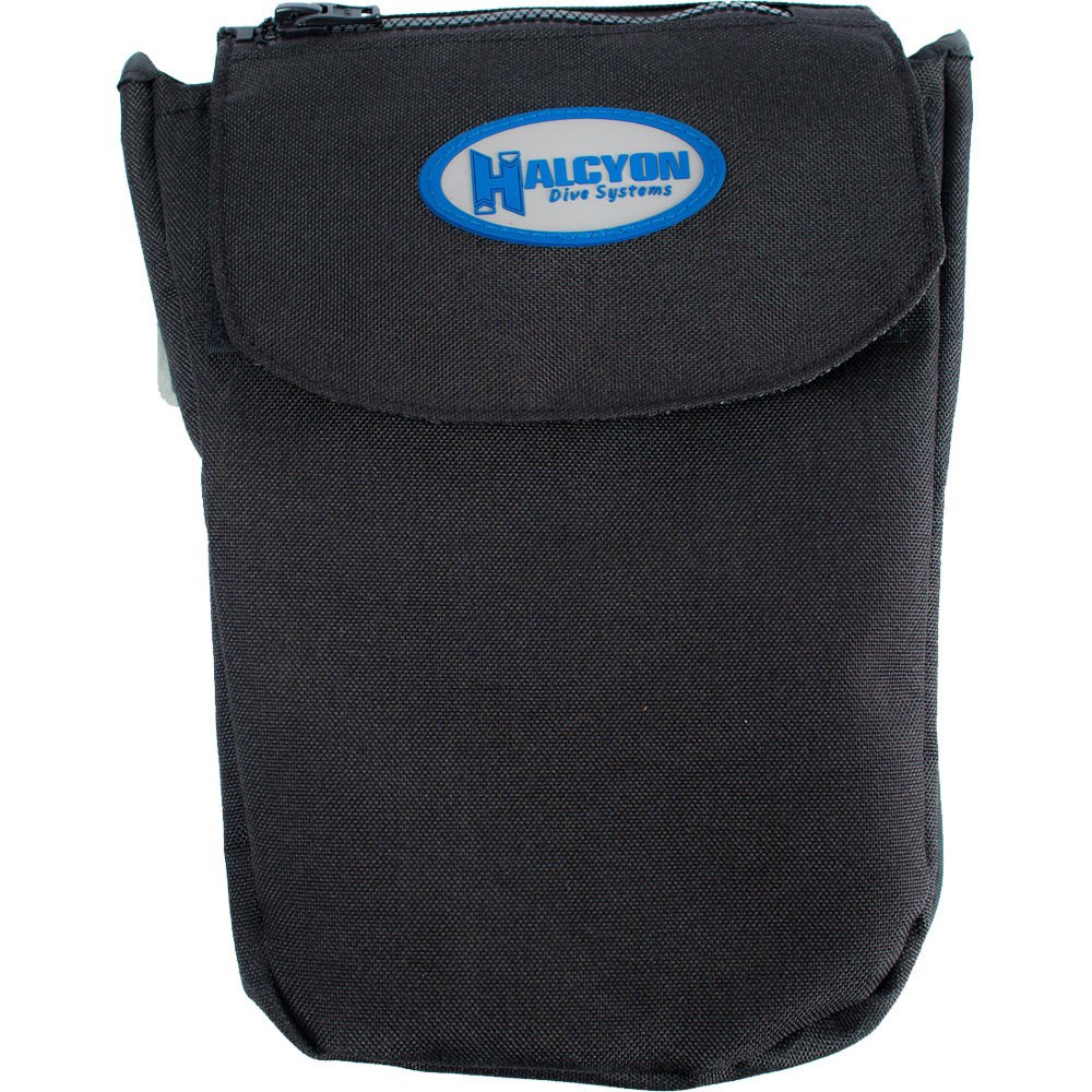 Bellow pocket, Velcro closure, internal divider, utility loops